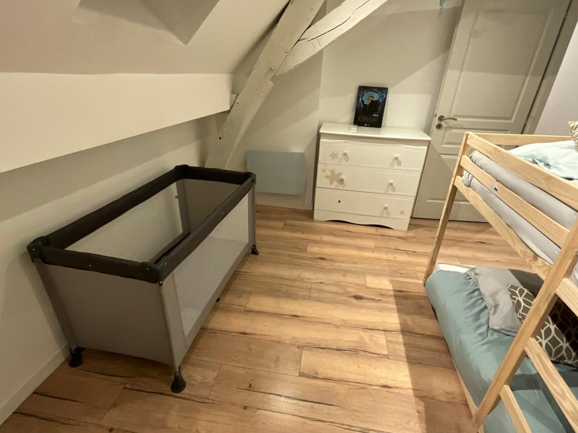 La Chambre Des Petits Voyageurs Sennecey-lès-Dijon エクステリア 写真